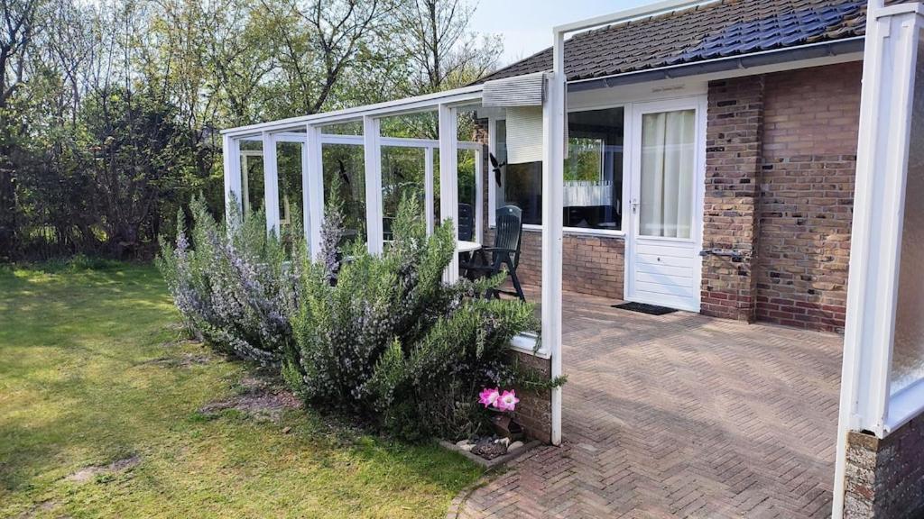 Vakantiehuis Hollum Ameland Dichtbij Strand En Met Ruime Tuin - Ameland39 Nl المظهر الخارجي الصورة