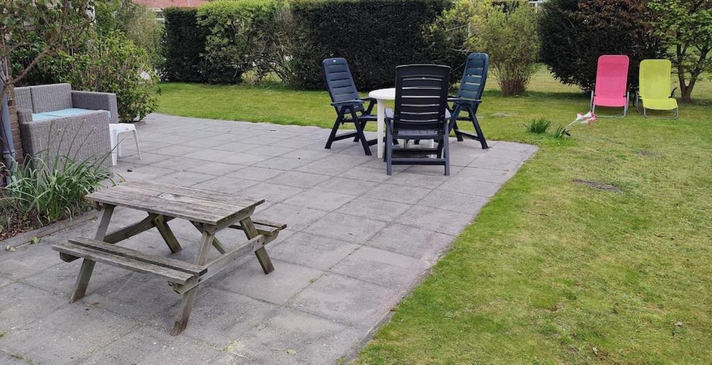 Vakantiehuis Hollum Ameland Dichtbij Strand En Met Ruime Tuin - Ameland39 Nl المظهر الخارجي الصورة